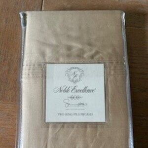 Noble Excellence 2 King pillow cases - 600 thread count